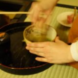 京都で抹茶体験するなら福寿園がおすすめ！抹茶の点て方だけでなく茶道のお作法を1から教えてくれるぞ！